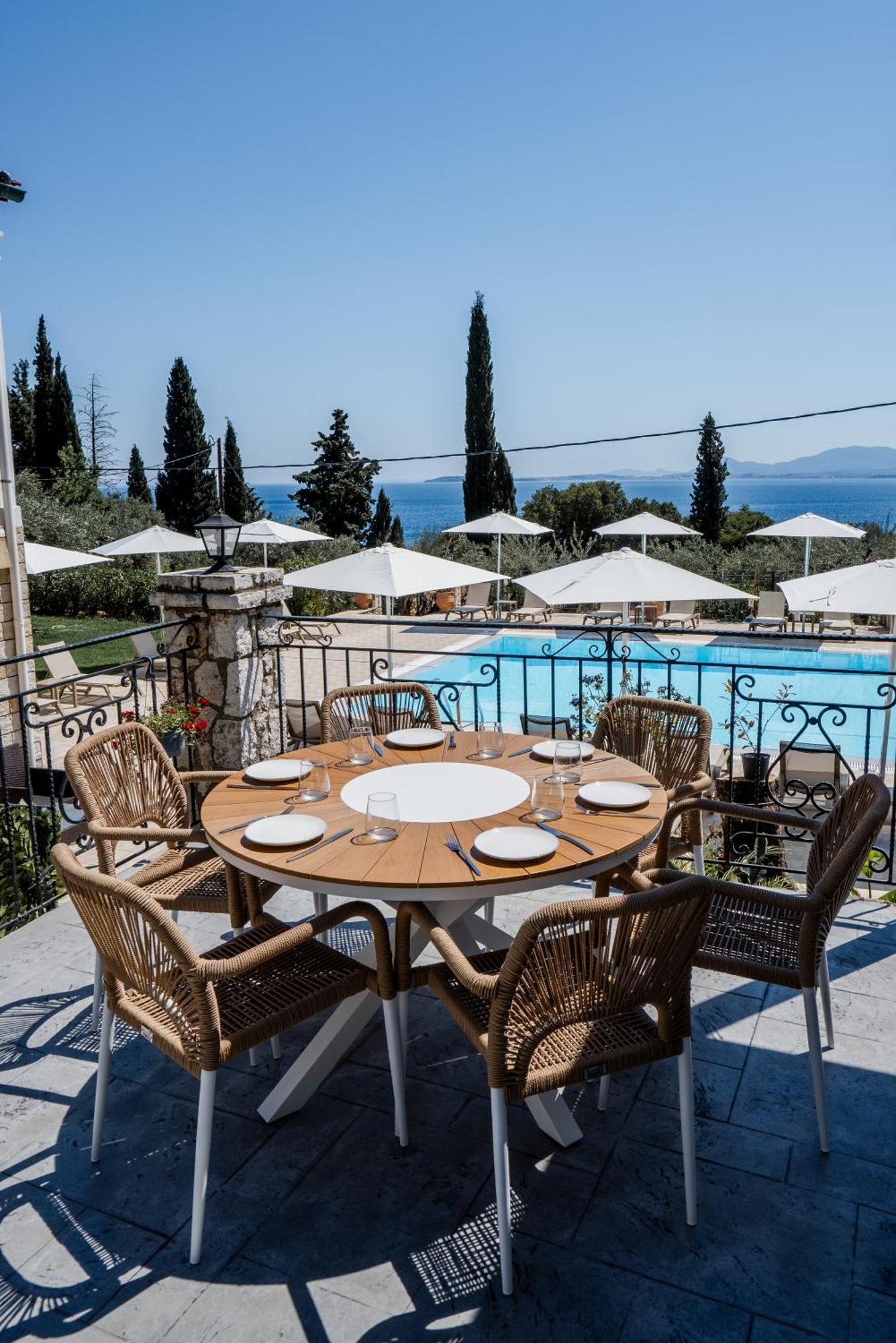 Crystal Blue Hotel, Barbati Exterior photo