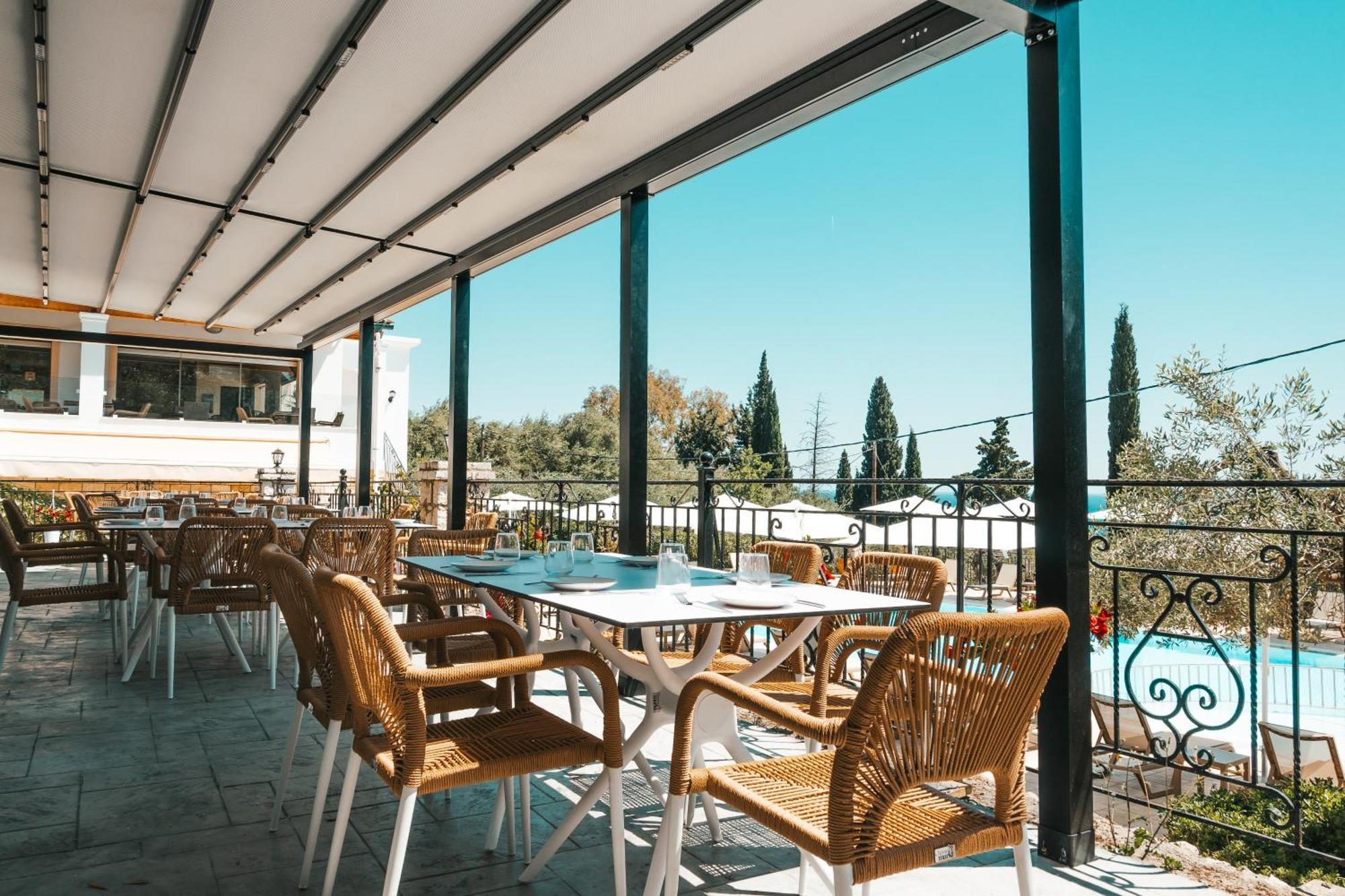 Crystal Blue Hotel, Barbati Exterior photo