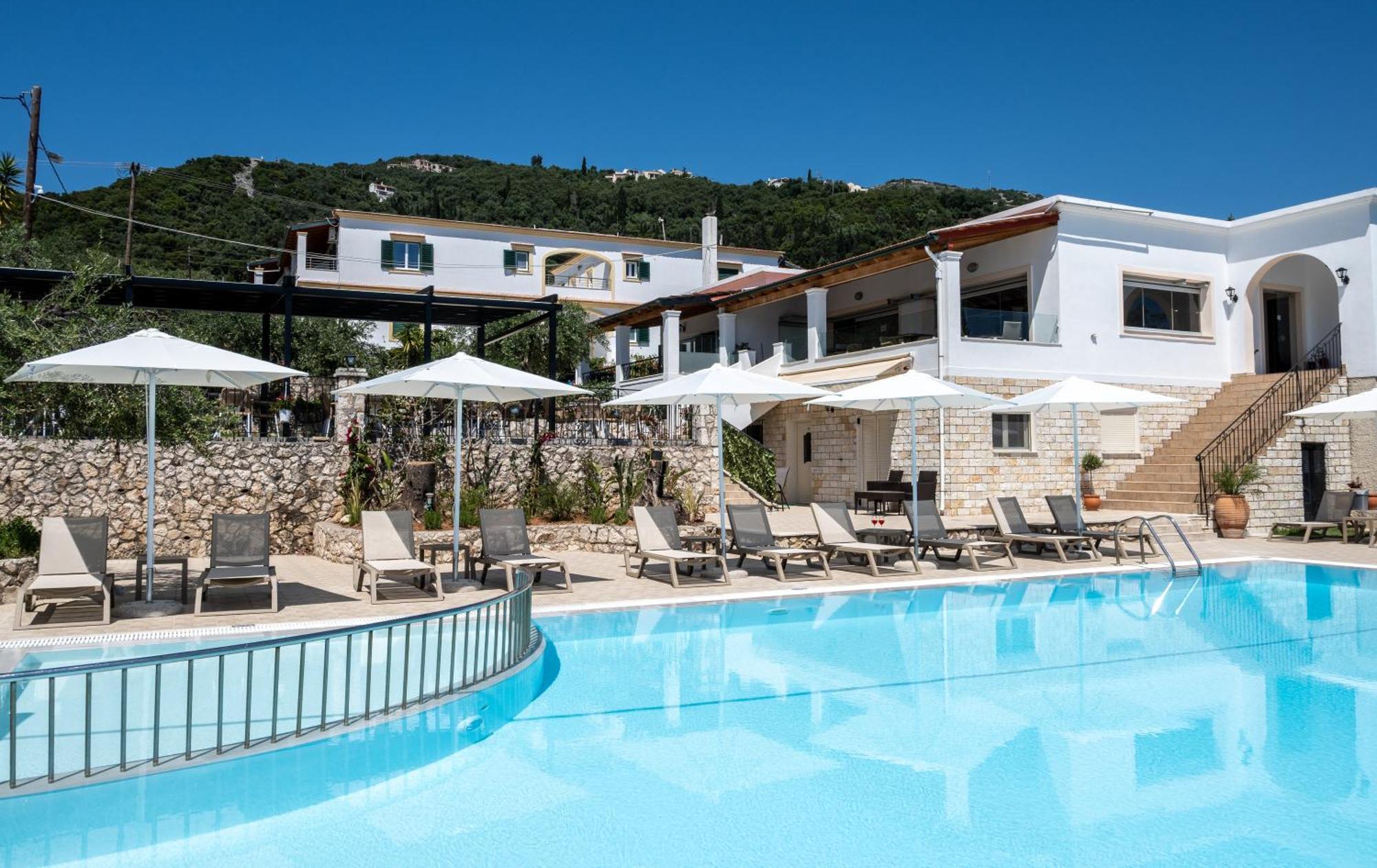 Crystal Blue Hotel, Barbati Exterior photo