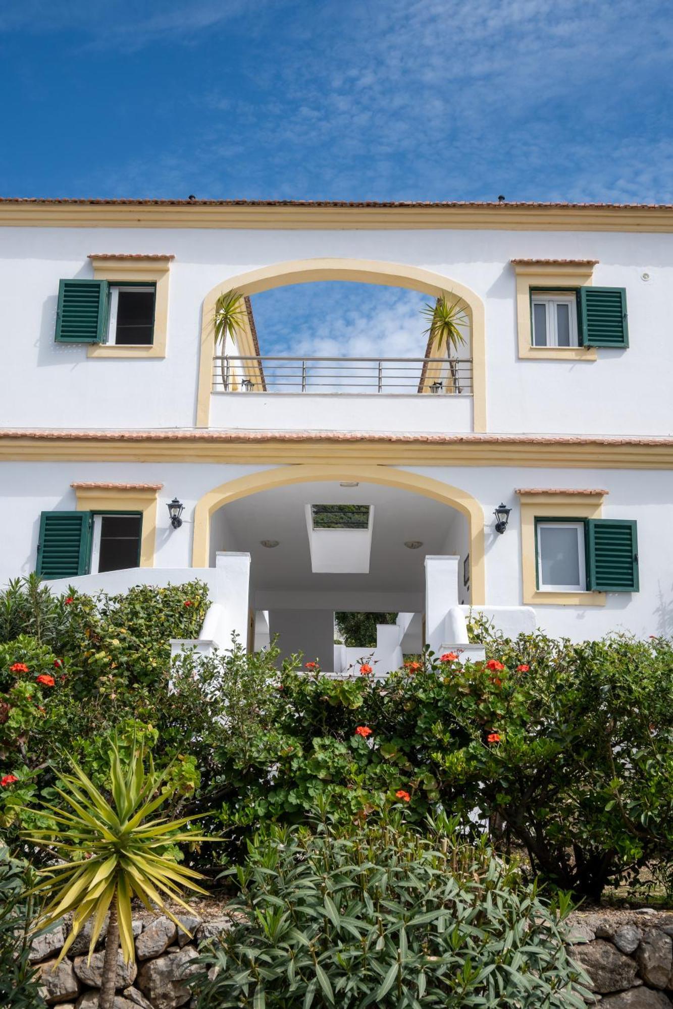 Crystal Blue Hotel, Barbati Exterior photo